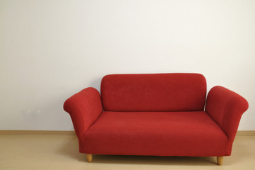 a　red　sofa