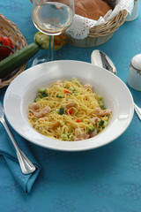 Tagliolini ai gamberetti e zucchine - Primi Emilia Romagna