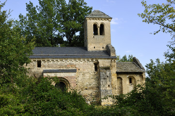 Fototapeta na wymiar la chapelle d'Arnave