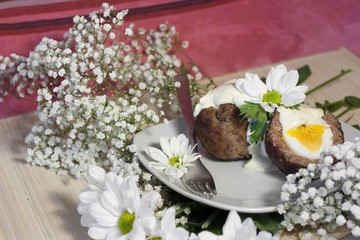 Hackfleischbällchen gefüllt mit Ei