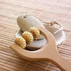 massage relaxation galet bambou