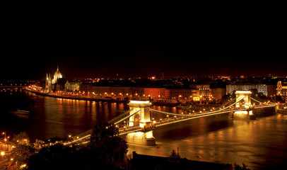 Fototapeta na wymiar Budapest by night