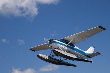 Floatplane - 17639085
