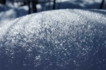 Jeux de lumiere sur texture de neige