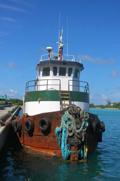 Tugboat in Nassau port