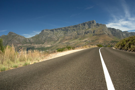 Road leading toward Table mountain