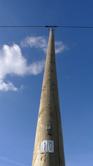 Telefonmast aus Holz
