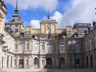 Fototapeta na wymiar Pałac La Granja de San Ildefonso (Segovia, Hiszpania)