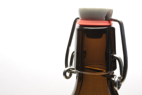 B&uuml;gelflasche