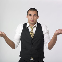 jeune homme d'affaires bronzé incapacité