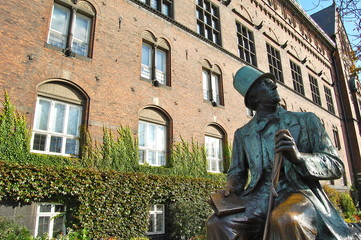 Statue de Hans Christian Andersen à Copenhague