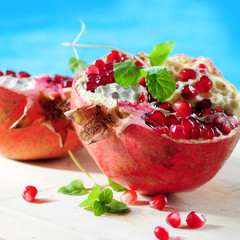 frischer granatapfel 2