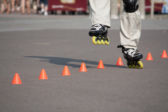 Inline skating (rollerblading) round cones