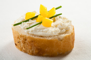 Mini sandwiches - bread with cream cheese and vegetables