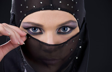 ninja face © Syda Productions