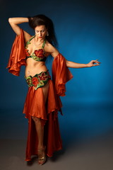 Obraz na płótnie Canvas belly dancer