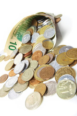 horn from dollar denominations with fine coins