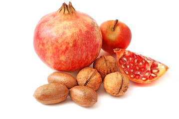 granatapfel und Nüsse