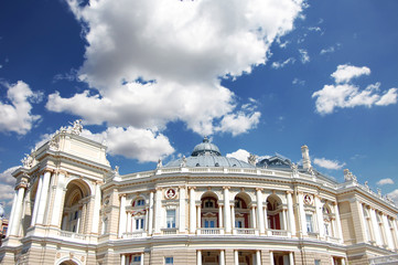 Fototapeta na wymiar Budowa opery. Nadwozie teatr operowy. Odessa. Ukraina