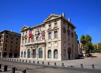 Fototapeta na wymiar The city hall of Marseille