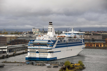 Cruise ship