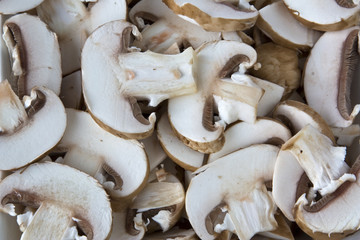 Champignons geschnitten