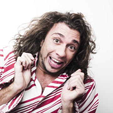 jeune homme imb&eacute;cile idiot