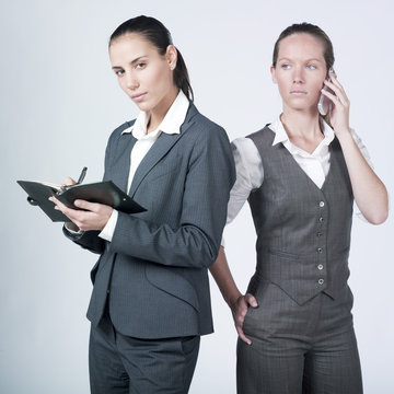 &eacute;quipe de femmes business emploi examens