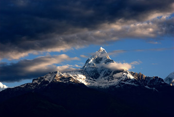 macchapucchare peak of nepal - obrazy, fototapety, plakaty