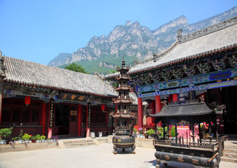 Obraz premium A temple in Yun-Tai Mountain,