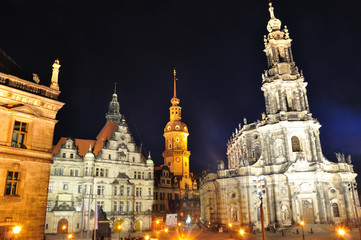 Fototapeta na wymiar Residenzschloss and Katholische Hofkirche - Dresden,Germany