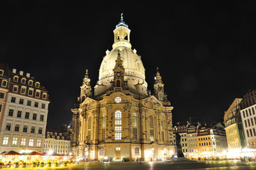 Fototapeta na wymiar Frauenkirche(Church of Our Lady) - Dresden,Germany