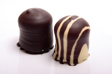 Chocolate covered meringue confection