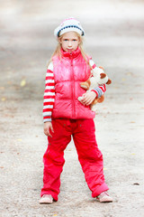 Fototapeta premium alone girl on park road