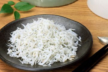 dried young sardines