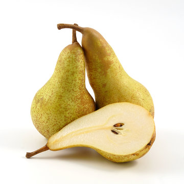 Due pere con fetta