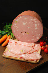 mortadella con pistacchio © antimage
