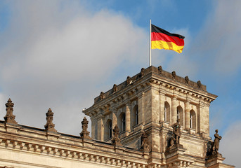 Fototapeta na wymiar Flaga na Reichstagu