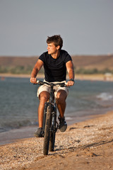 sea cyclist