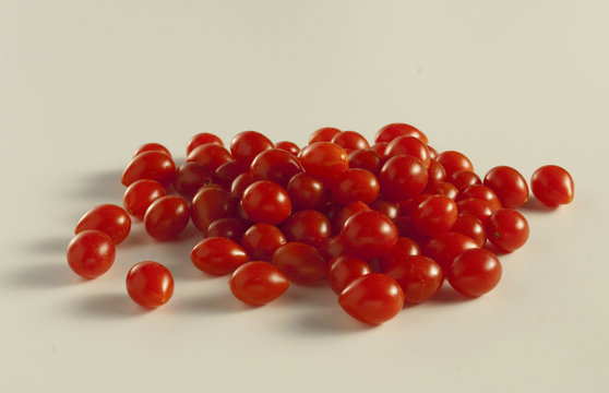 Small tomatoes (Tomberry)