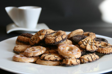 keksmischung mit kaffeetasse