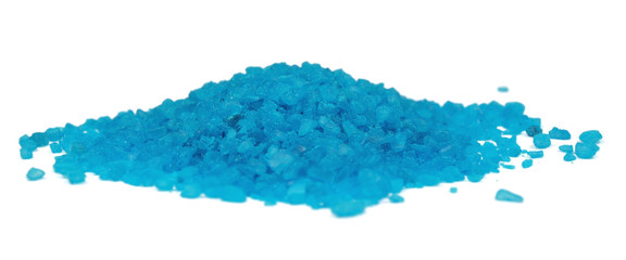 Obraz premium Bath salt heap isolated on white