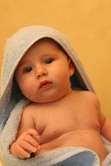 Bébé sortant du bain