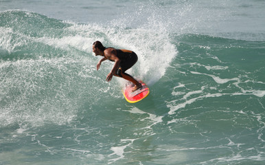 &eacute;quilibre sur la vague