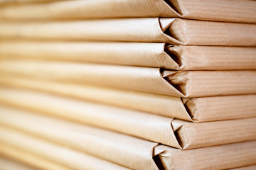 Verpacktes  Papier, Querformat