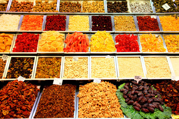 vendor display at a farmer Market in Barcelona