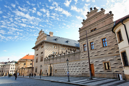 Palais Schwarzenberg auf dem Hradschin-Platz in Prag