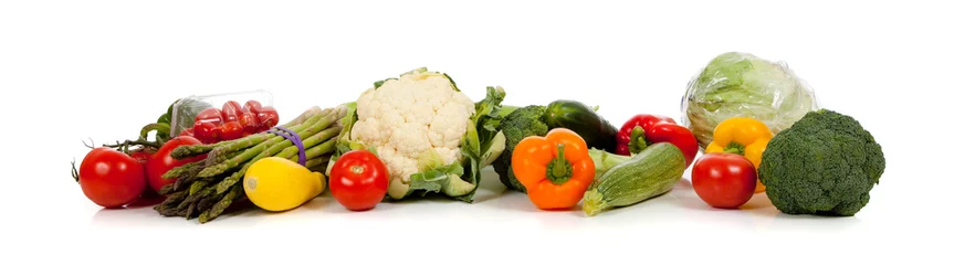 Foto op Plexiglas A row of vegetables on white © Michael Flippo