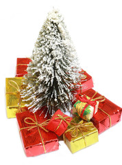 albero di natale con regali