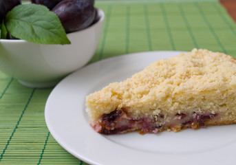Plum pie